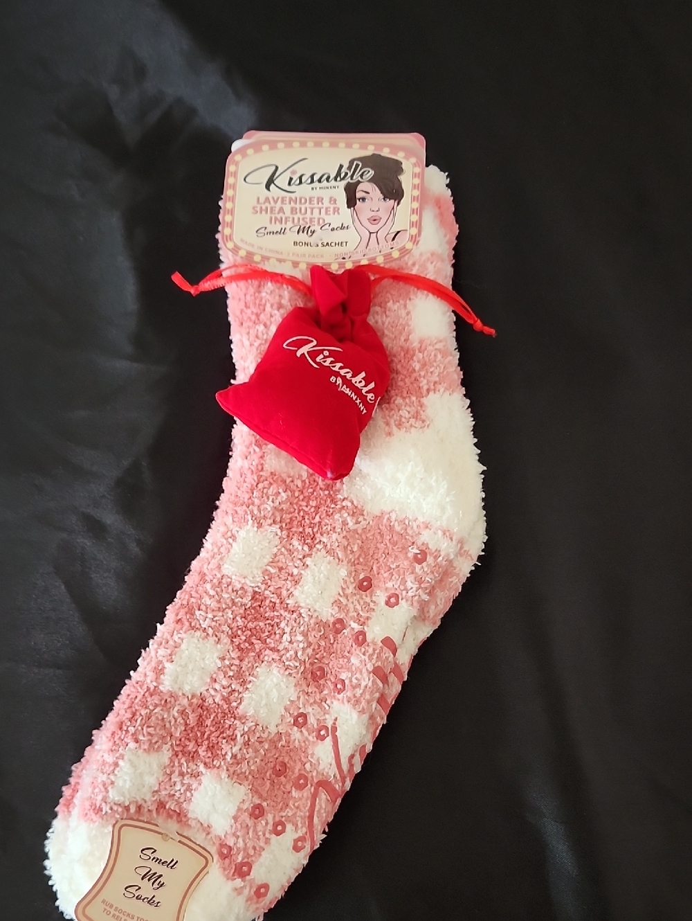 Kissable Cozy Fuzzy Socks in Pink and White